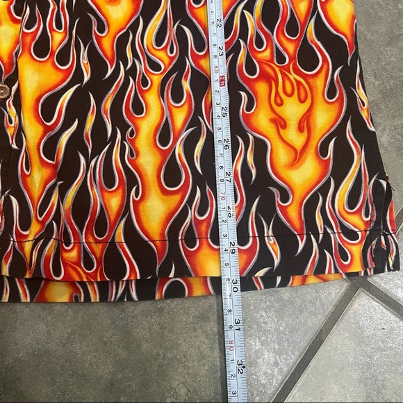 VTG High Seas Trading Co Mens Flame Button Down Shirt Sz L Street Retro Funky - Picture 5 of 6